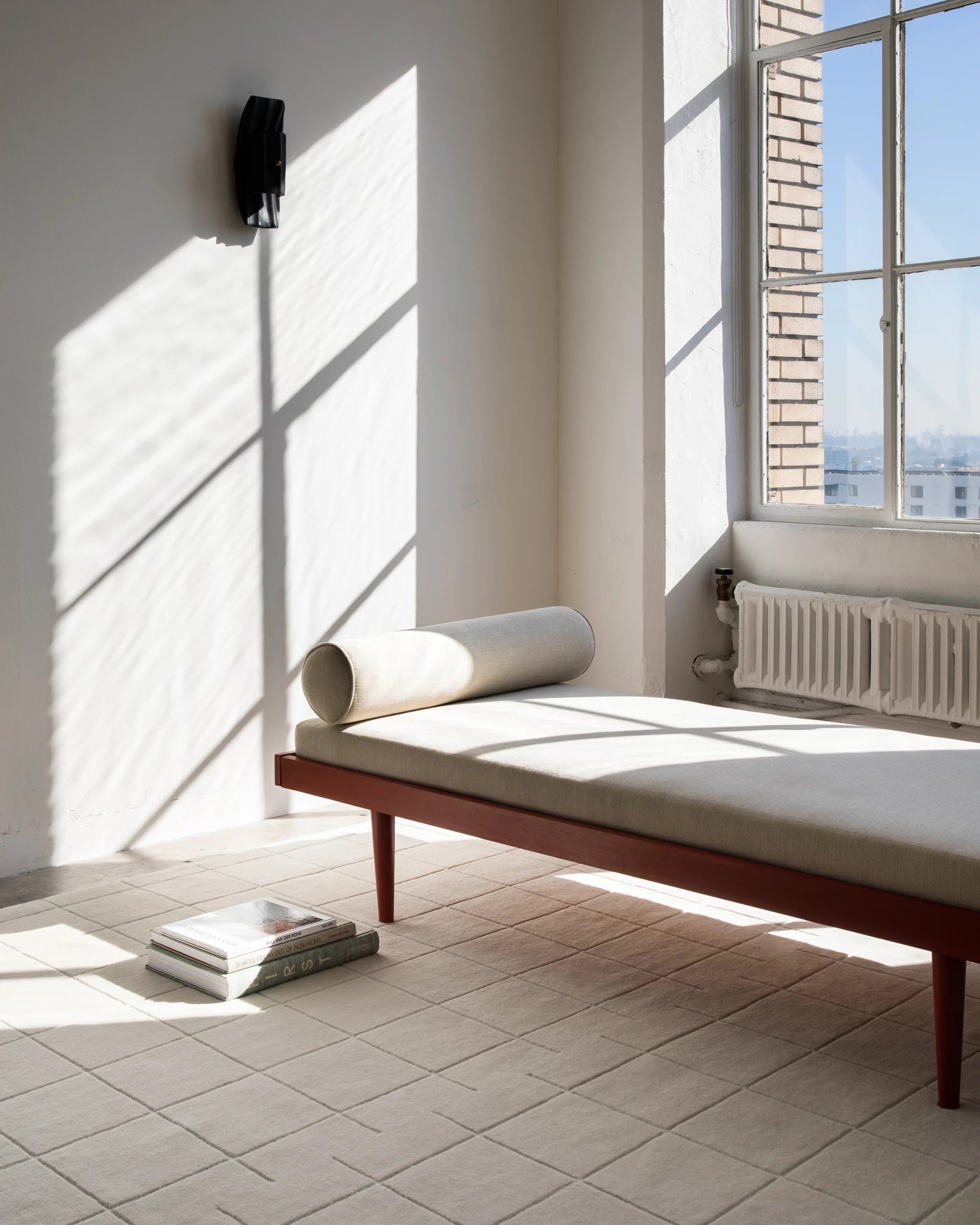 Cubora All White woolen Hand Tufted Carpet