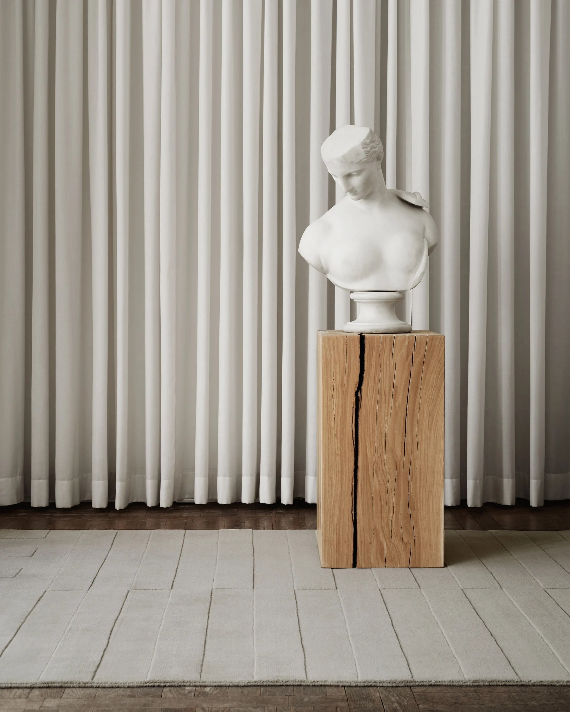 Vextria Slate woolen Hand Tufted Carpet