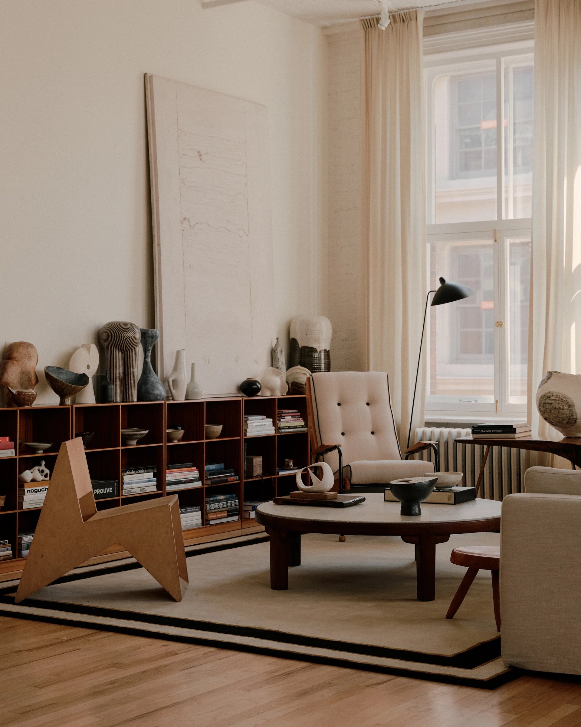 Bordero White woolen Hand Tufted Carpet