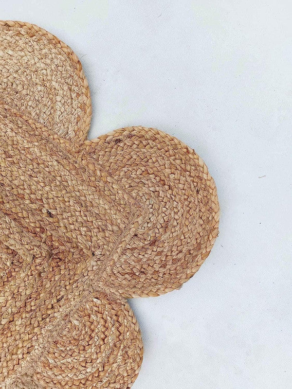 Sola Natural Rectangular Braided Jute Carpet with Scalloped Edges