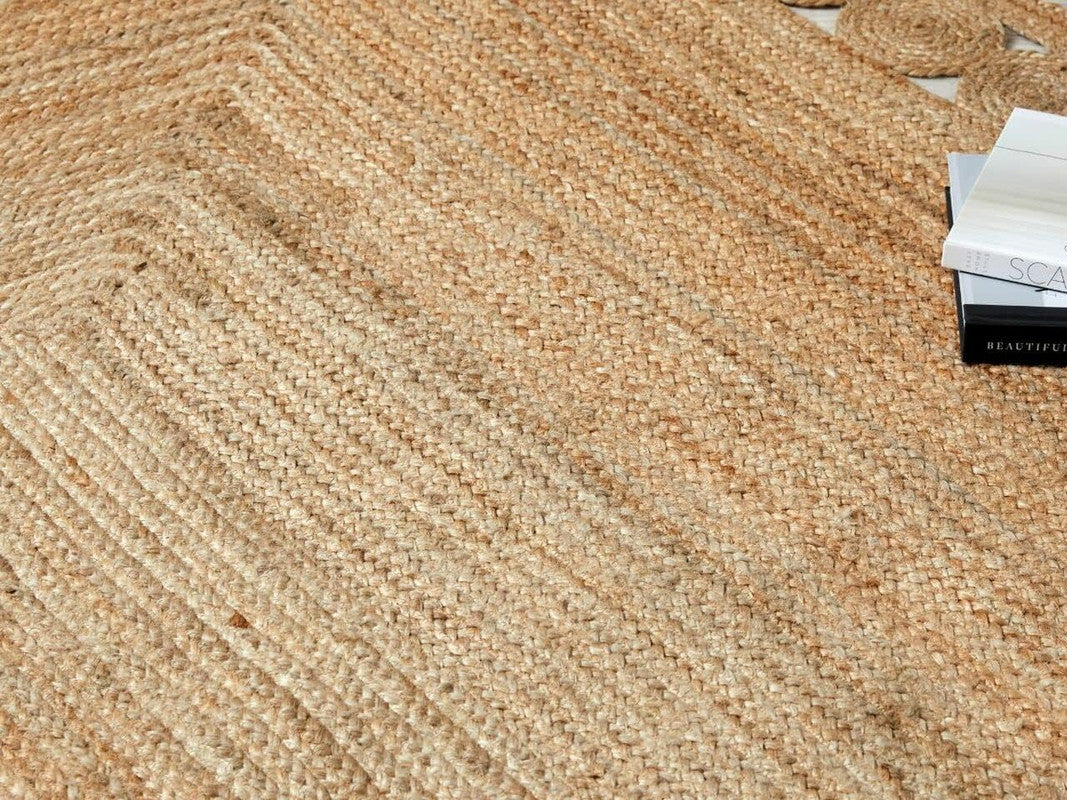 Sola Natural Rectangular Braided Jute Carpet with Scalloped Edges