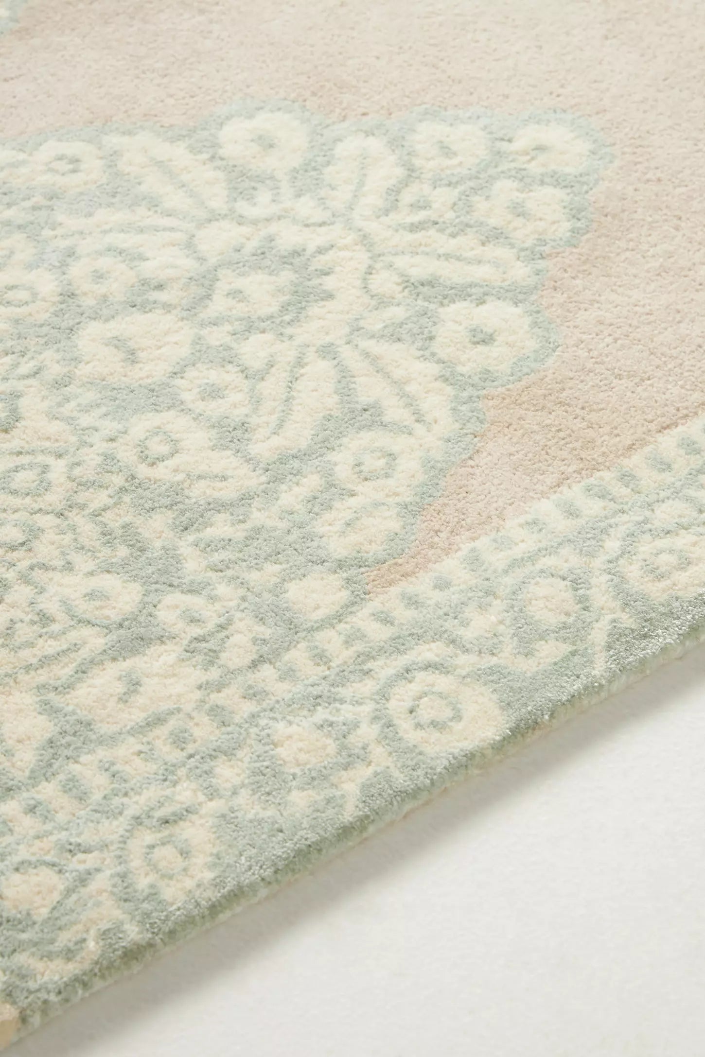 Velaris Beige Woolen Hand Tufted Carpet