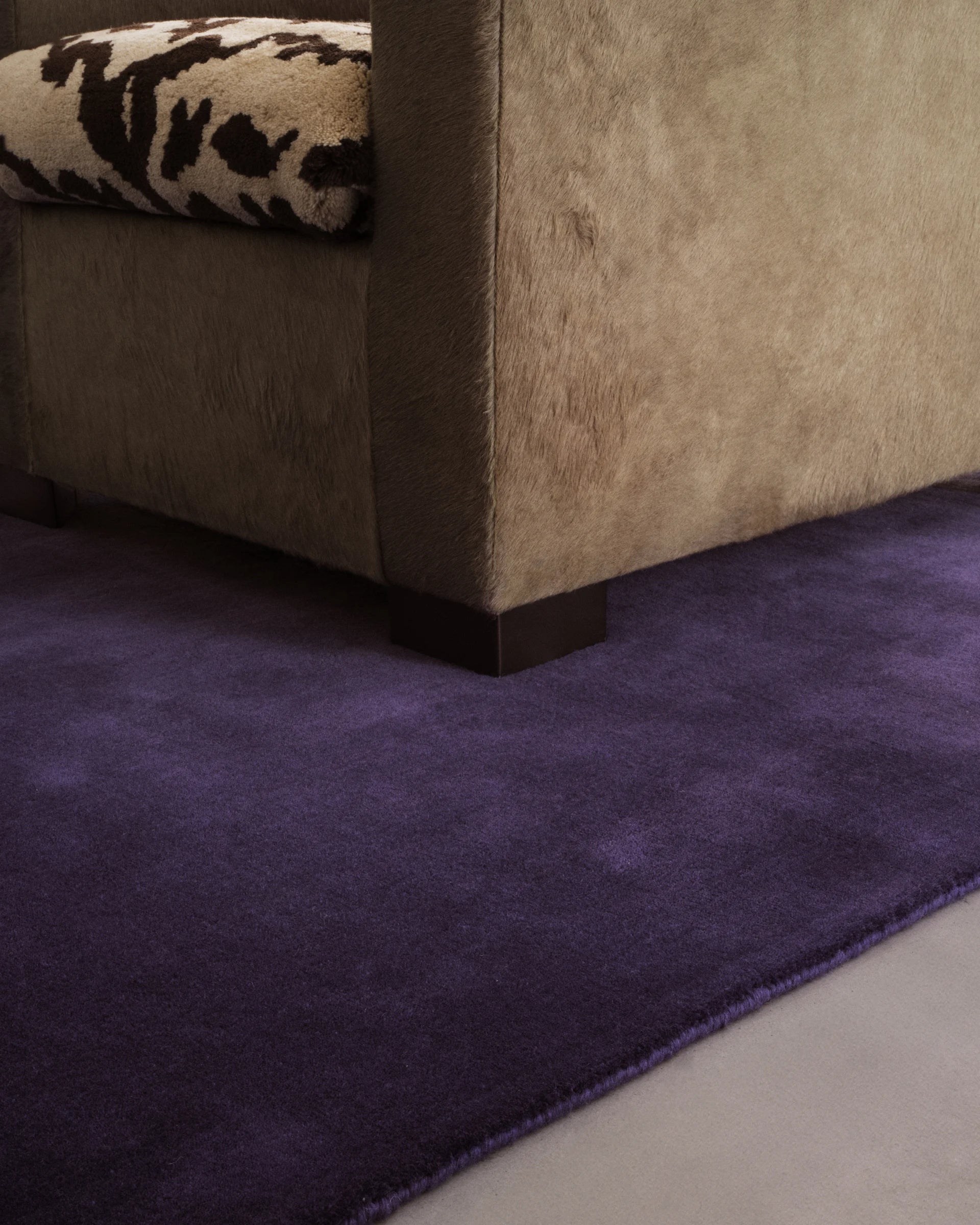 Mauve Purple woolen Hand Tufted Carpet