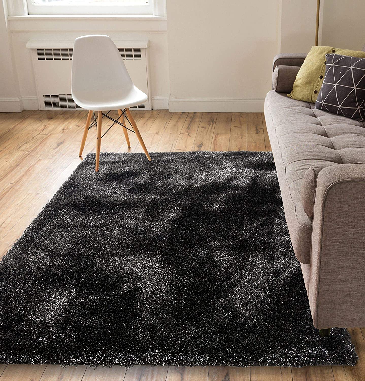 Solid Black Polyester Shaggy Carpet