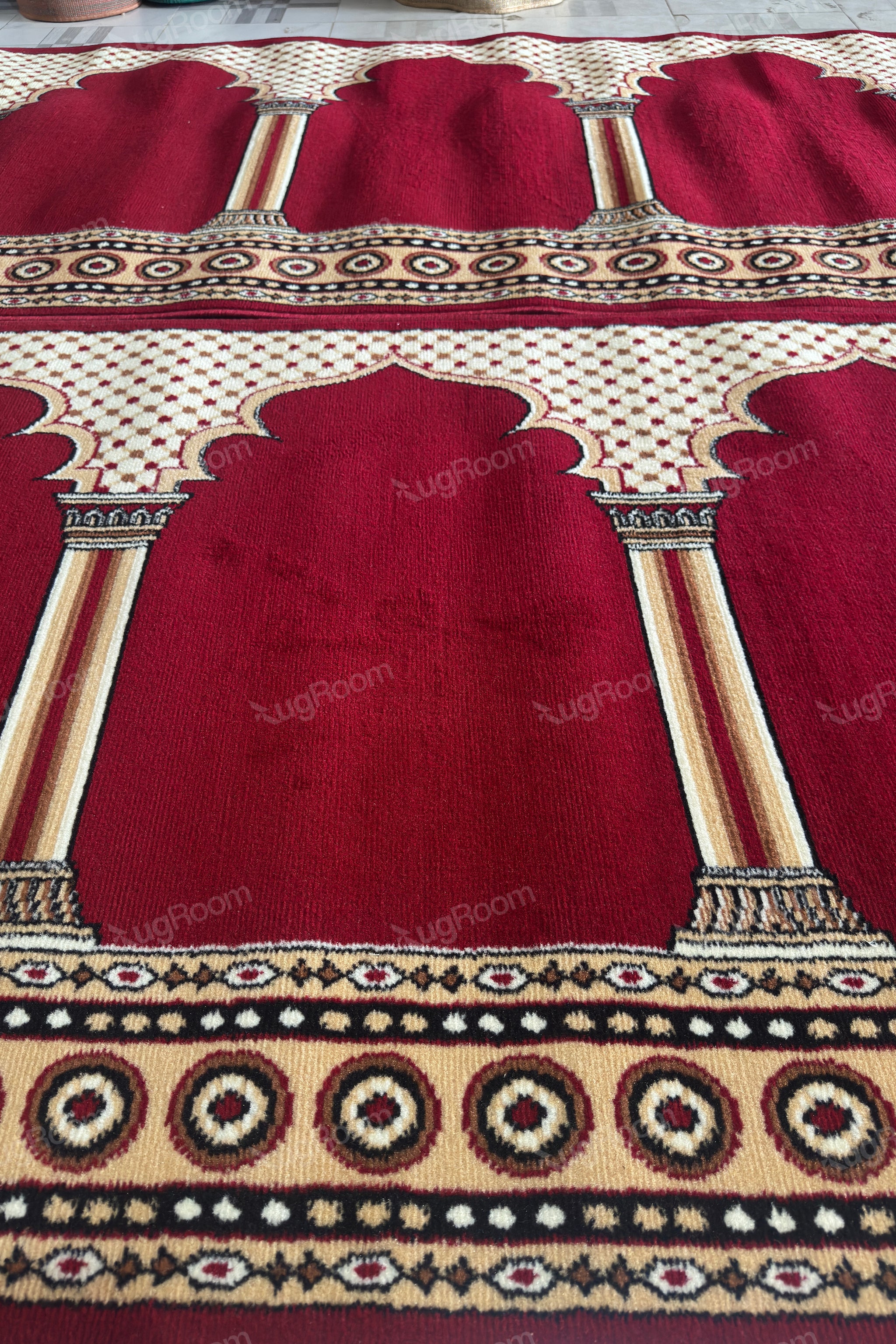 Red Dot Janamaz Roll – Soft & Durable Prayer Carpet Mat for Mosque & Home