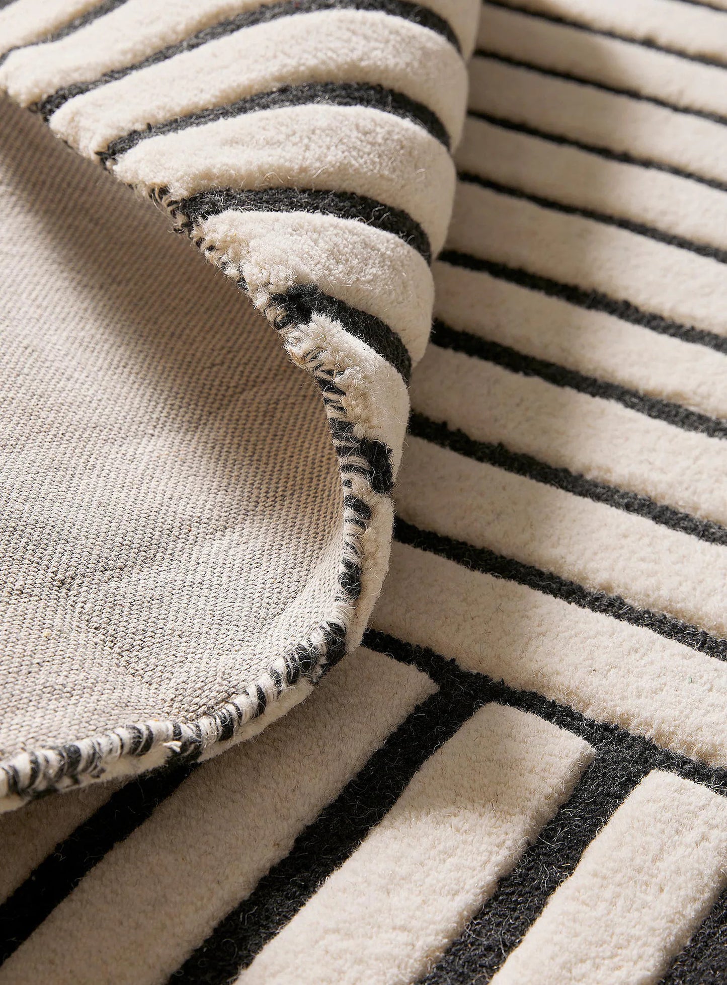 White and black lines Hand tufted carpets