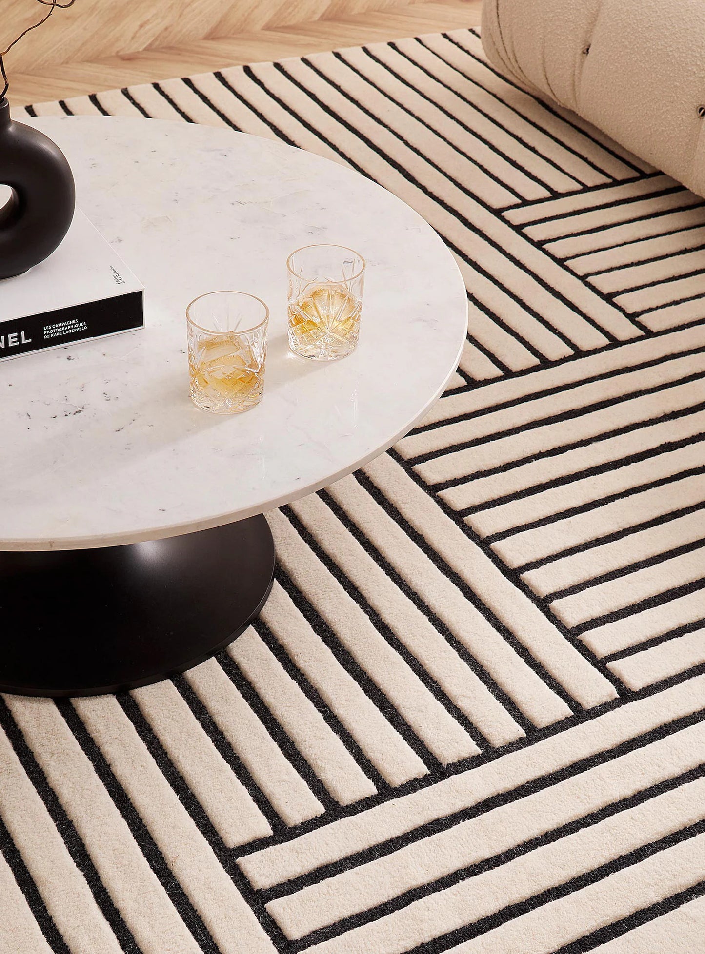 White and black lines Hand tufted carpets