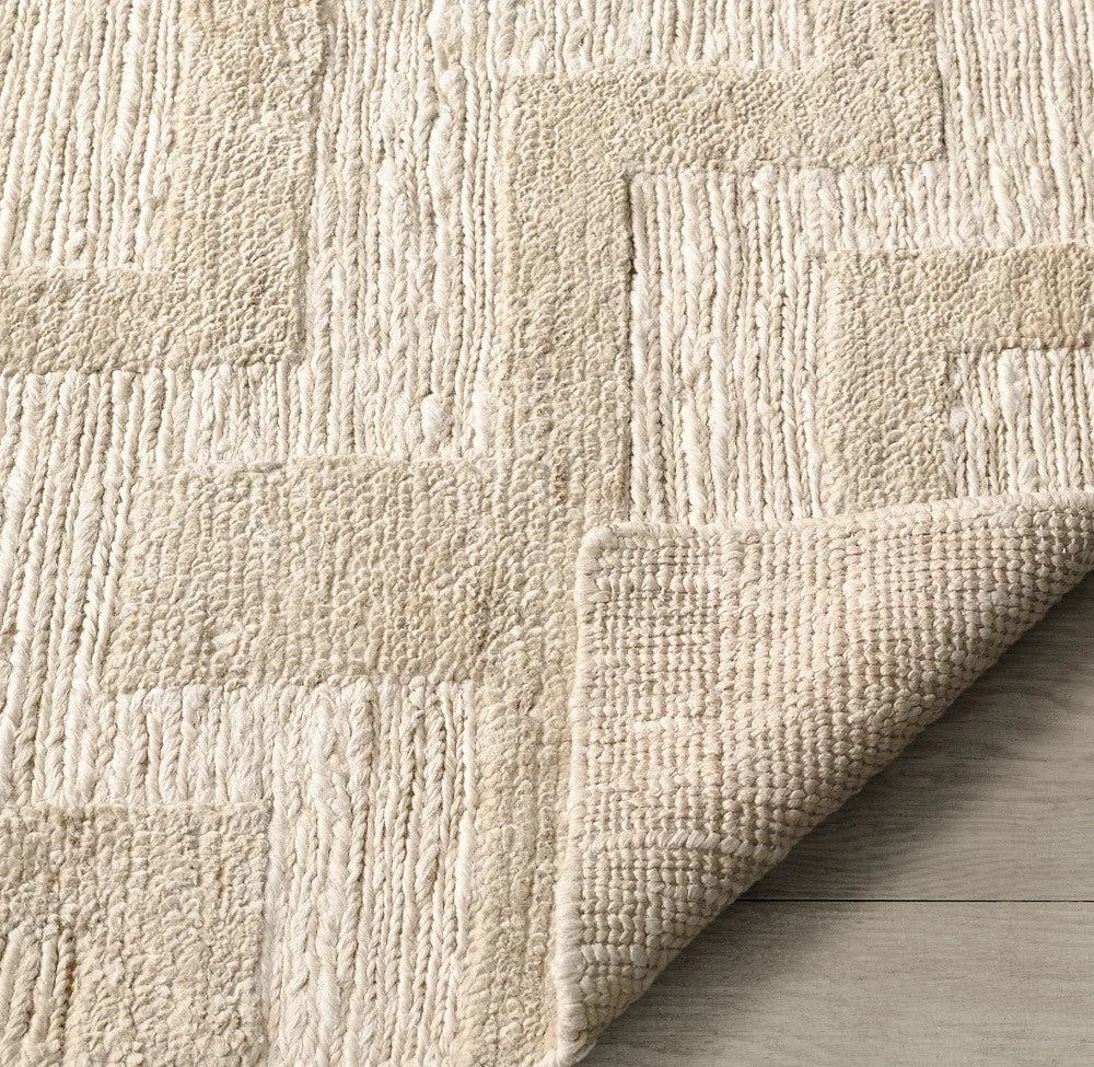 Labyrinth Ivory Tone-on-Tone Geometric Hand-Knotted Jute Carpet