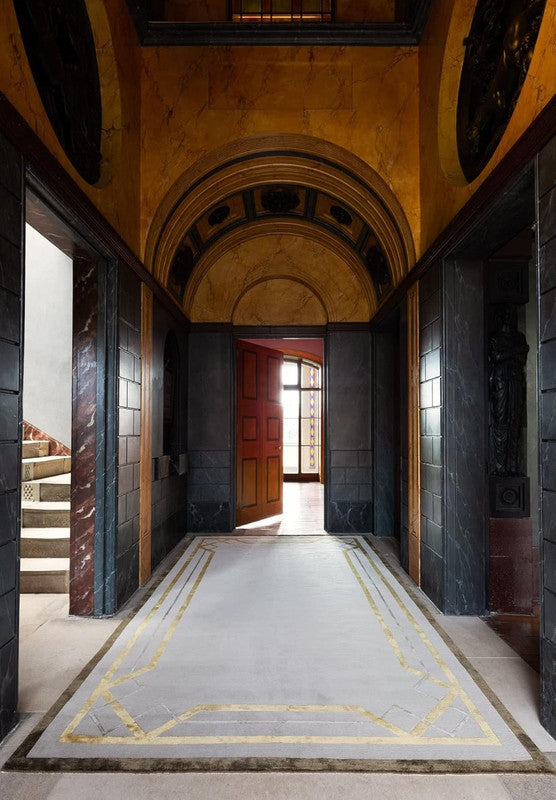 Gilded Frame Hand-Tufted Wool & Silk Carpet