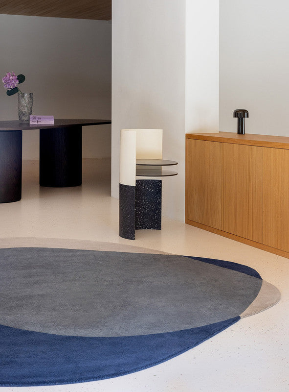 Softstone Charcoal Navy Abstract Irregular Hand-Tufted Wool Carpet