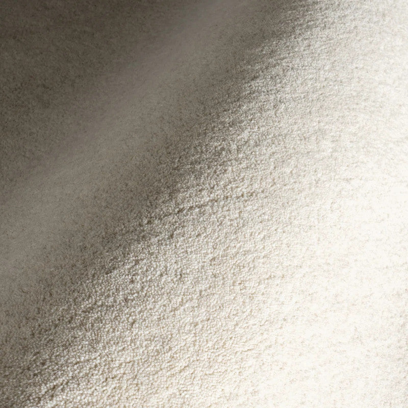 Soft Pebble Ivory Irregular Shaped Hand-Tufted Carpet