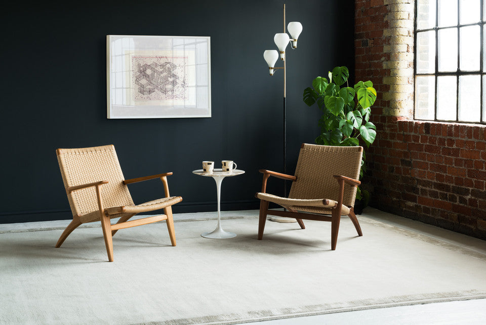 Ivory Frame Hand-Tufted Wool Carpet